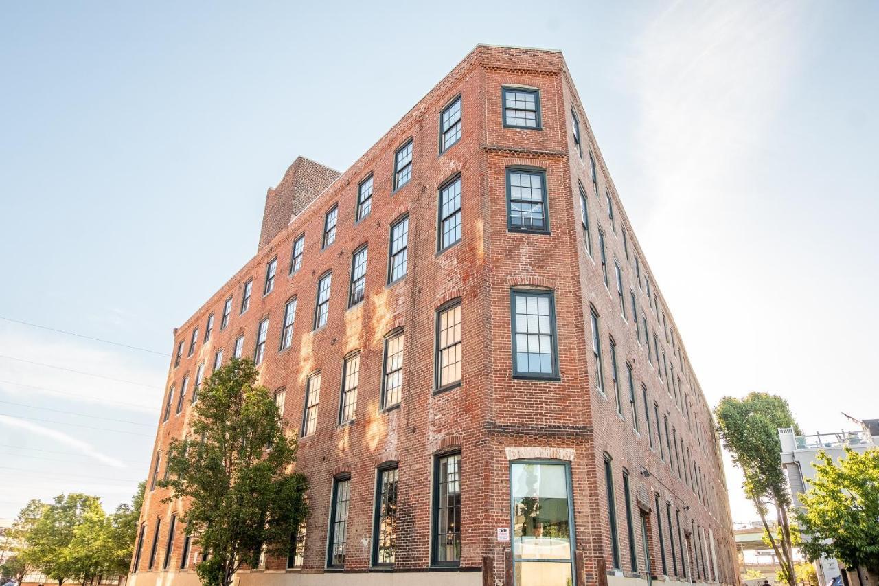 Frontdesk I Carriage Wheel Lofts Apts Philadelphia Apartment Екстериор снимка